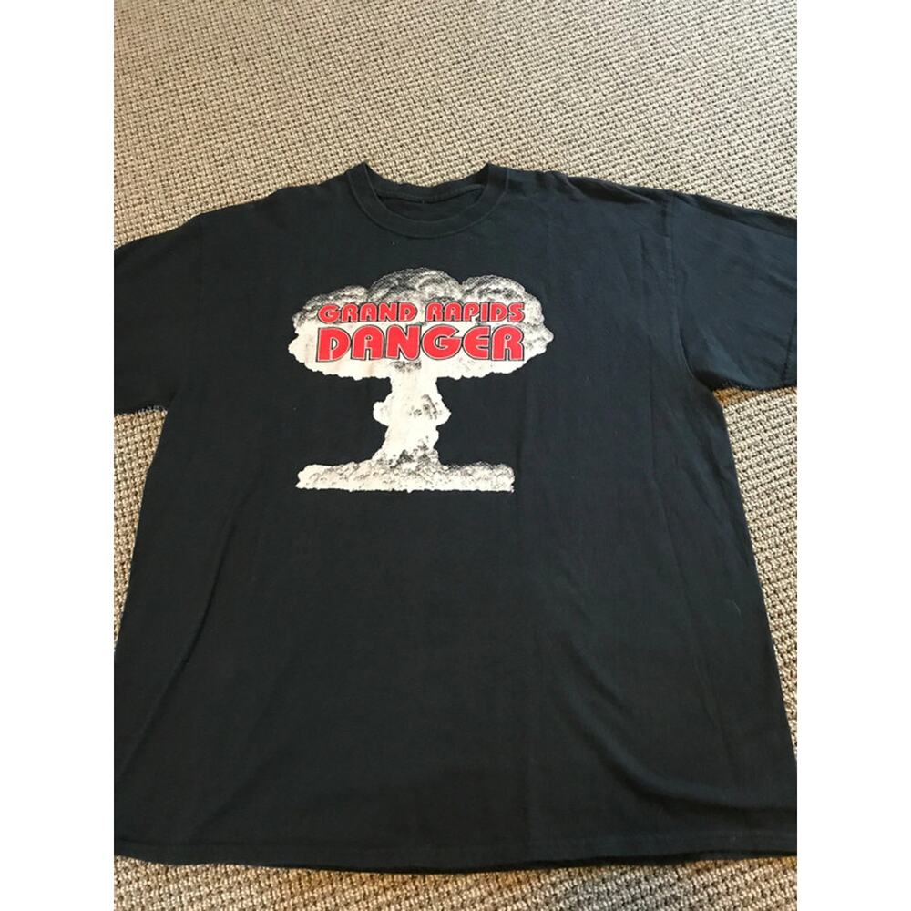 Grand‎ Rapids Danger (ABA) basketball tee